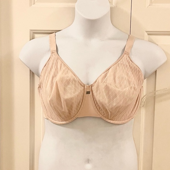 Chantelle bundle of 2 bras - Picture 9 of 13